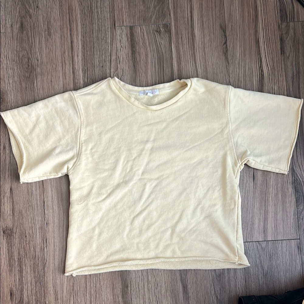 Pale Yellow Fitted Crop Short Sleeve Tee